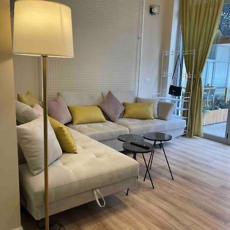 Lovely Apartment In Pogradec City With A Lake View Exterior photo