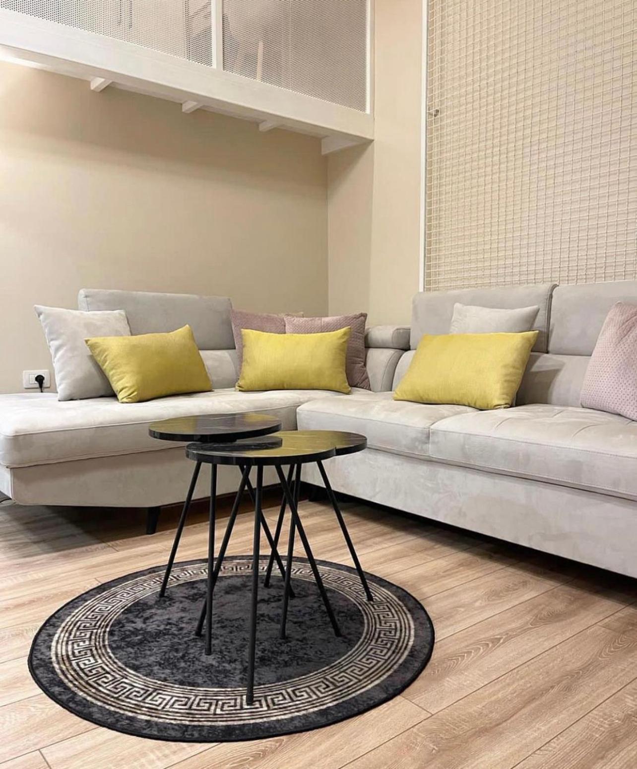Lovely Apartment In Pogradec City With A Lake View Exterior photo